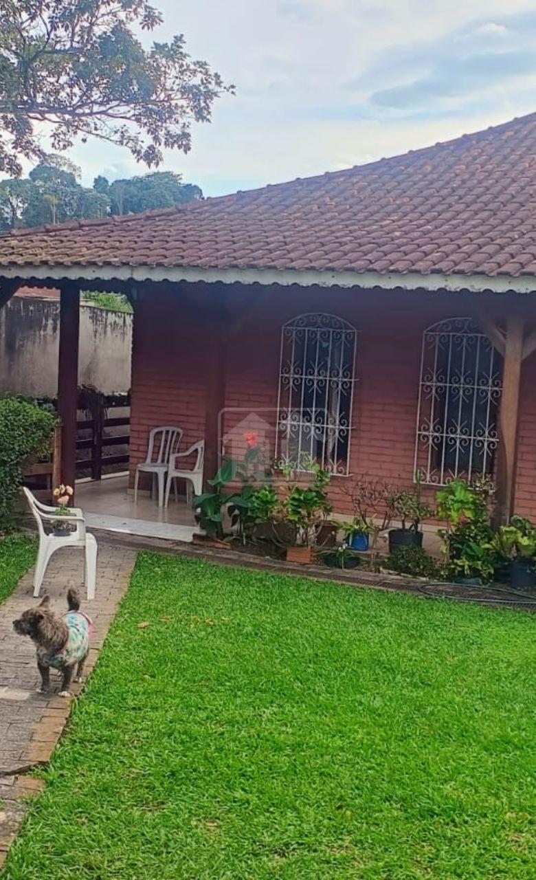 Oportunidade em Embu-Guaçu: Casa Completa em Terreno de 1.130 m²